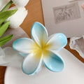 Pince à Cheveux Fleur Plumeria, merch officiel électro DΛЯK.D STORE