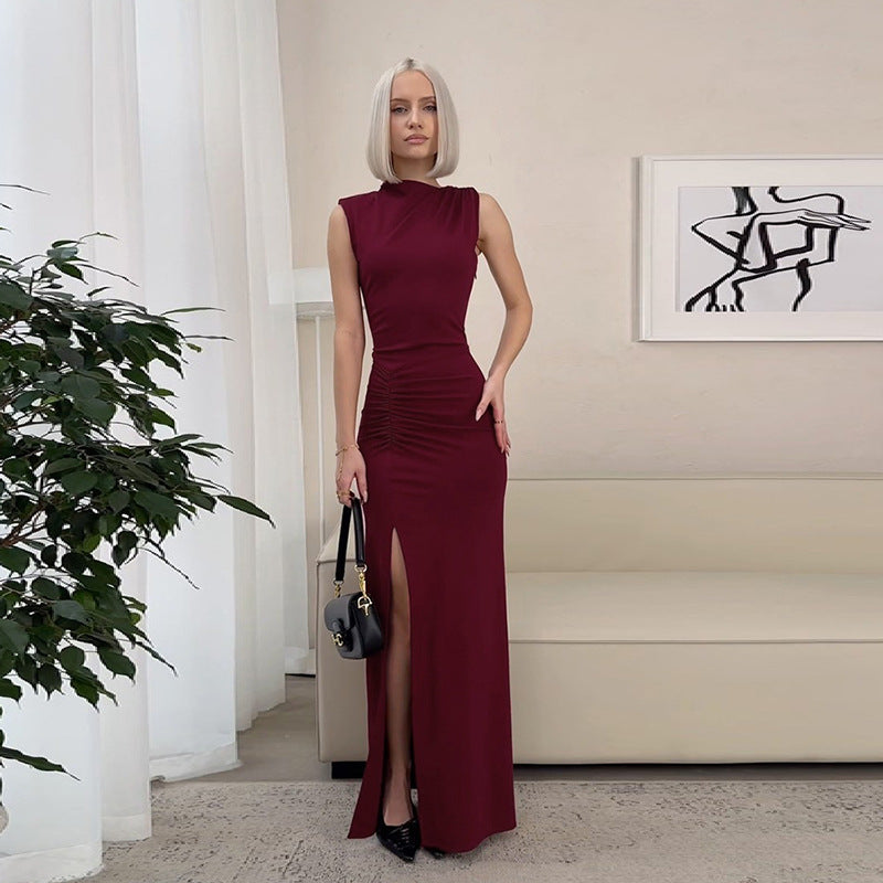 Robe longue fendue taille haute portée de face