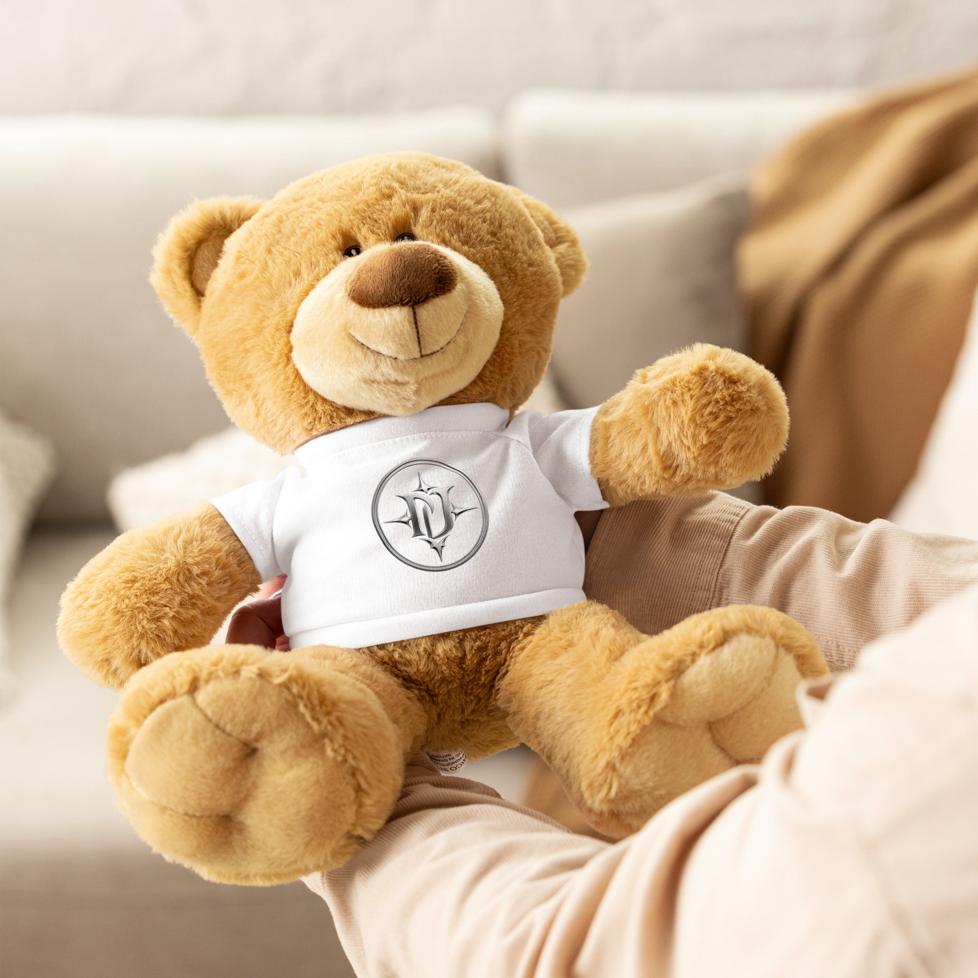 Peluche Ours Dark. D t-shirt blanc - vue de face