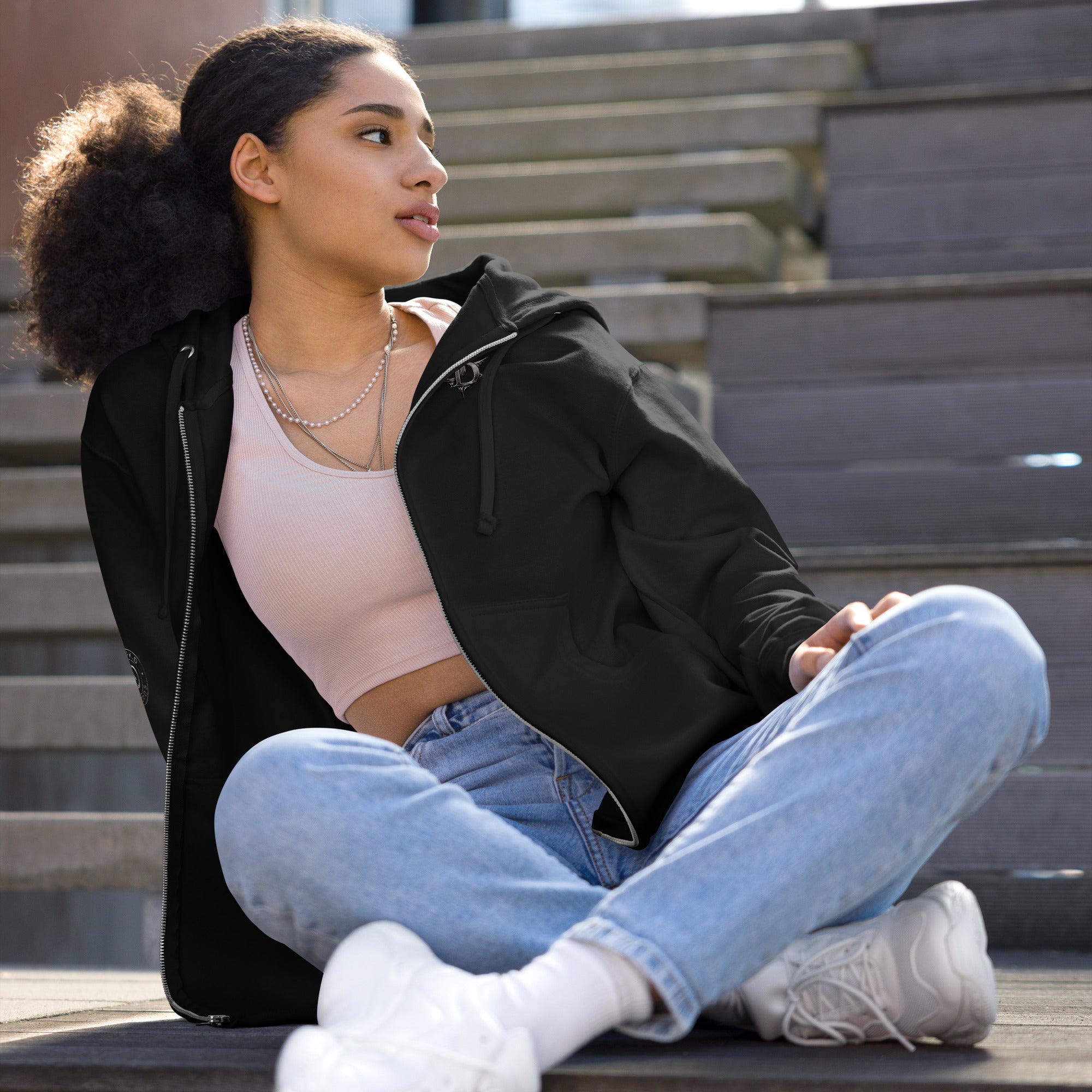 Hoodie Zippé Premium Dark. D, merch officiel électro DΛЯK.D STORE