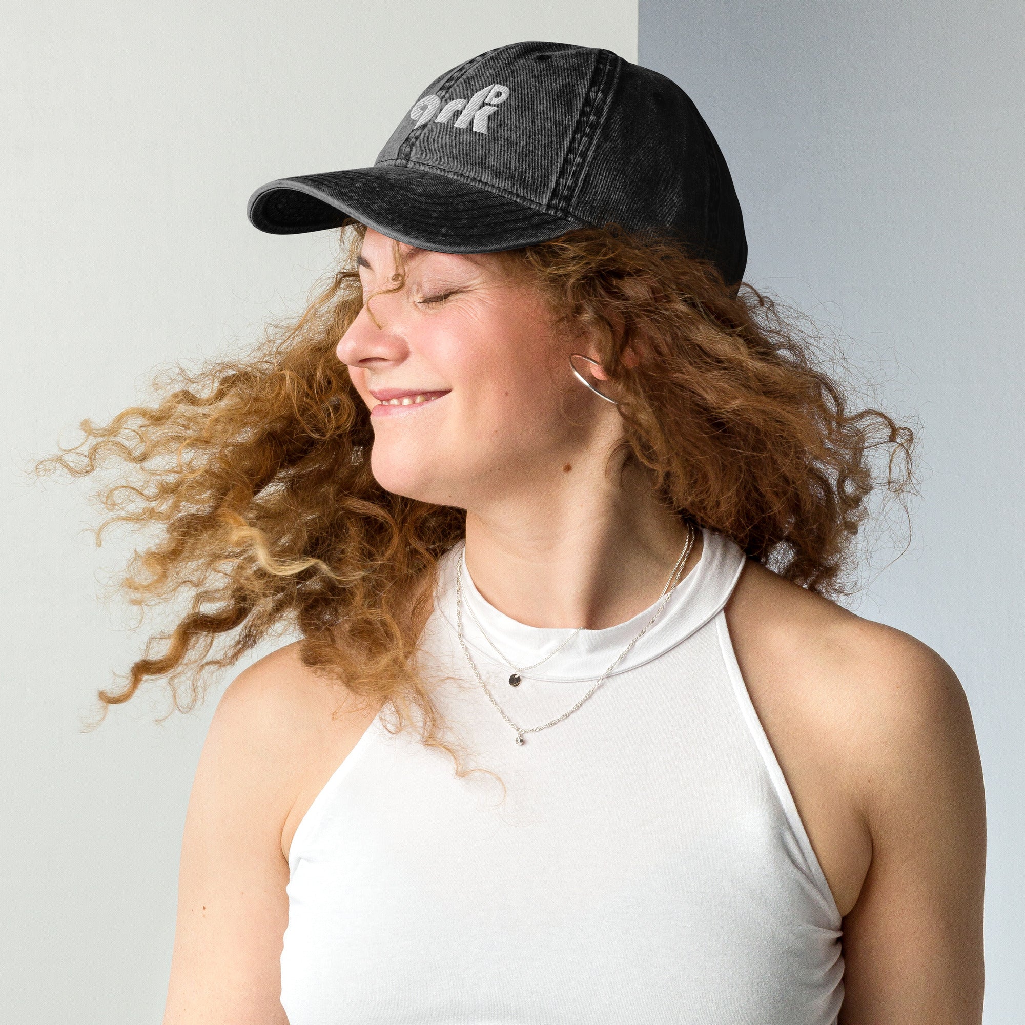 Casquette Vintage Coton Twill DARK.D STORE, vue de côté gauche
